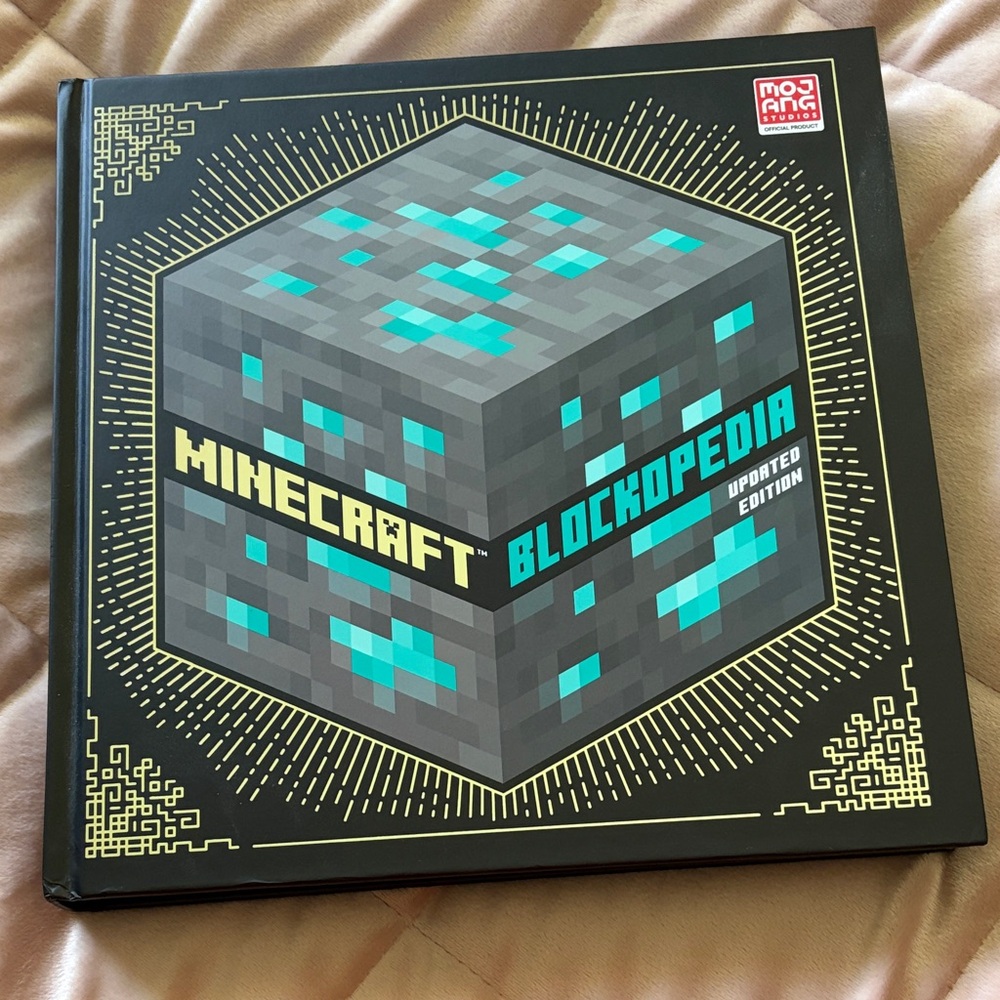 Minecraft Blockopedia hardcover book